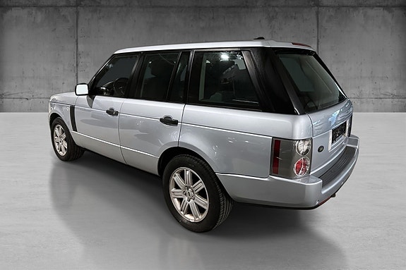 Land Rover Range Rover 4 of 5