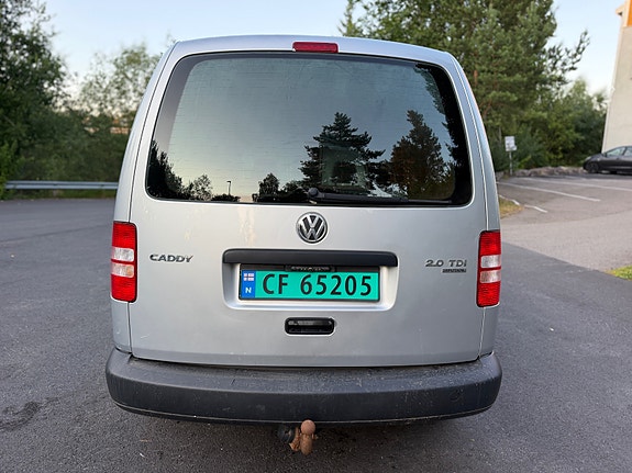 Volkswagen Caddy Maxi 4 of 5