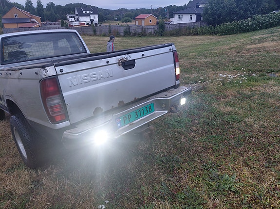 Nissan King Cab 5 of 5