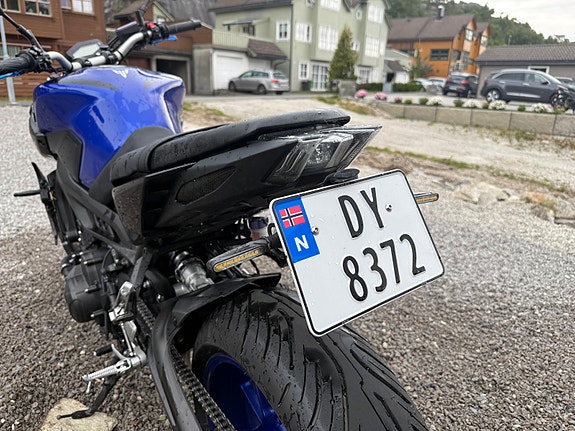 Yamaha MT-09 14 of 17