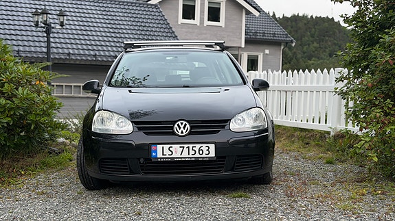 Volkswagen Golf V 4 of 19