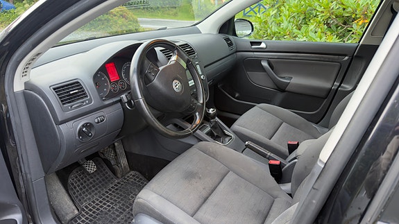 Volkswagen Golf V 11 of 19