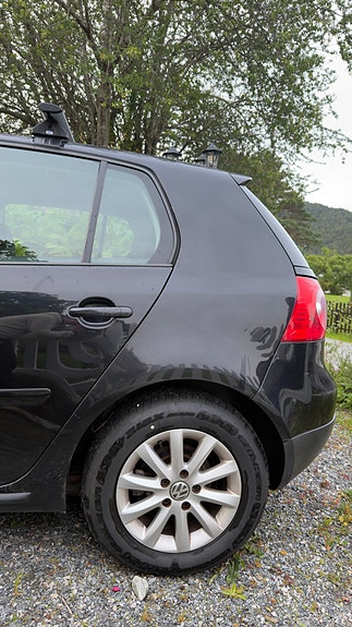 Volkswagen Golf V 18 of 19