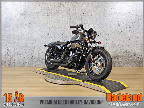 Harley-Davidson Sportster XL1200X / Forty Eight 2 of 5
