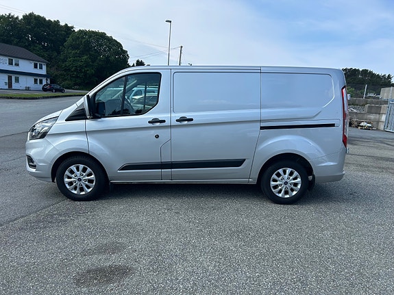 Ford Transit Custom 2 of 5