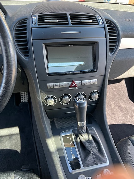 Mercedes-Benz SLK200 7 of 30