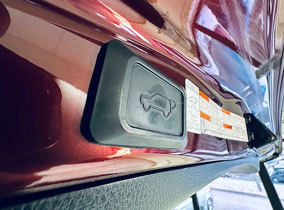 Toyota RAV4 5 of 17