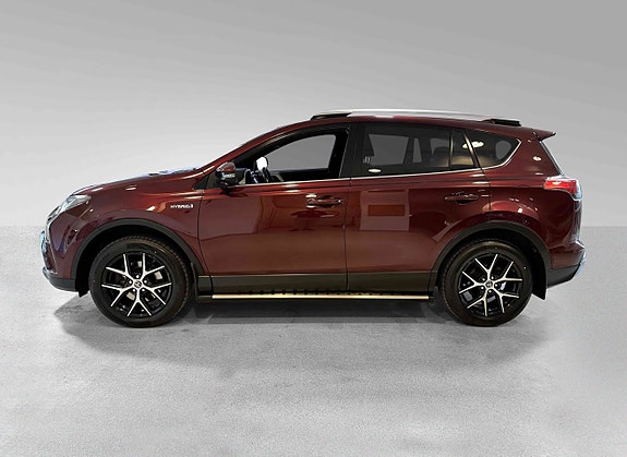 Toyota RAV4 4 of 17