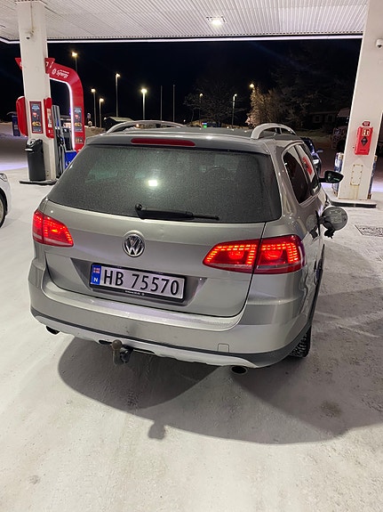 Volkswagen Passat 3 of 5