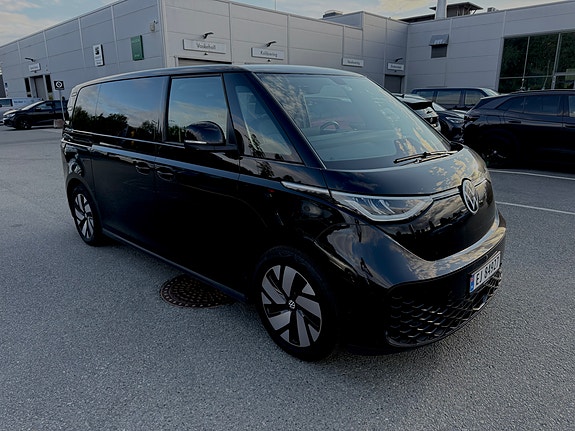 Volkswagen ID. Buzz 2 of 15
