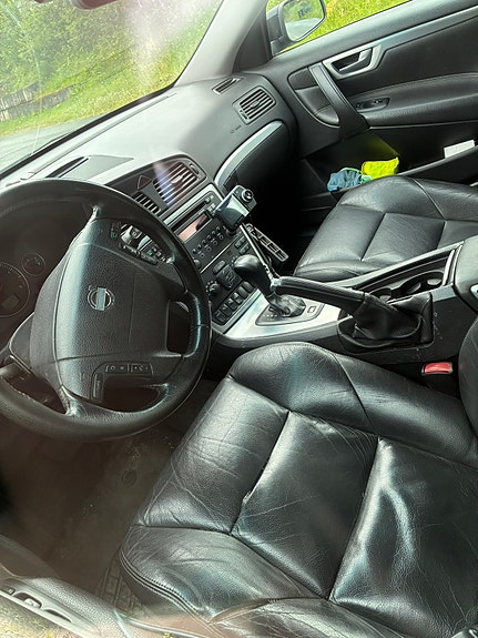 Volvo V70 5 of 5