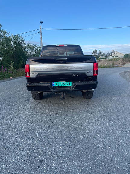 Ford F-150 4 of 5