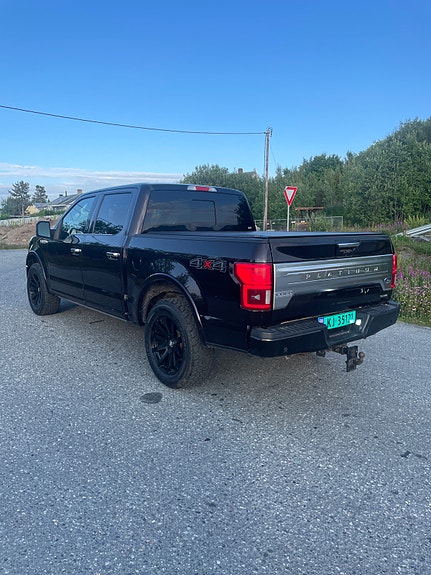 Ford F-150 3 of 5