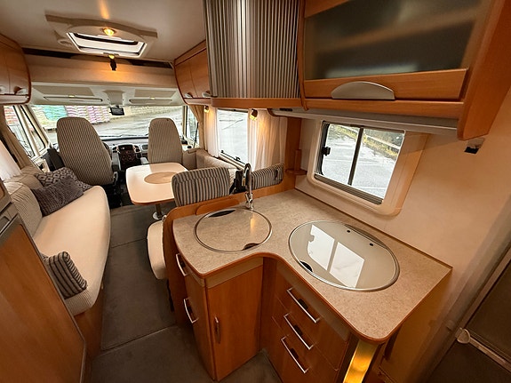 Hymer Hymermobil 12 of 30