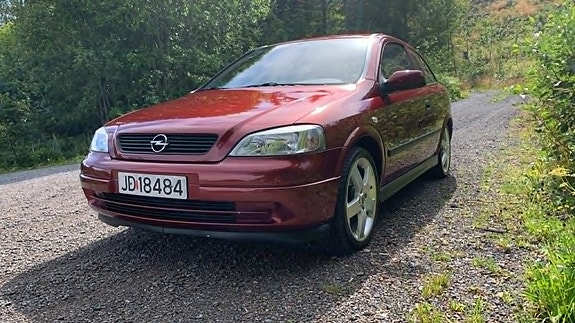 Opel Astra 3 of 5