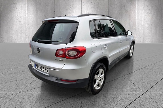 Volkswagen Tiguan 5 of 5