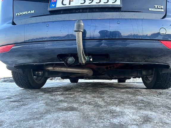 Volkswagen Touran 6 of 8
