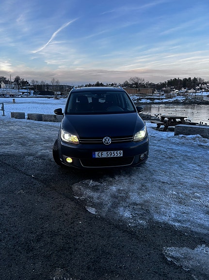 Volkswagen Touran 5 of 8