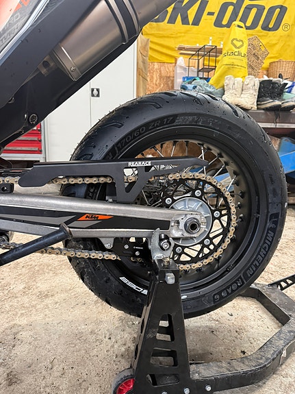 KTM 690 SMC R 3 of 21