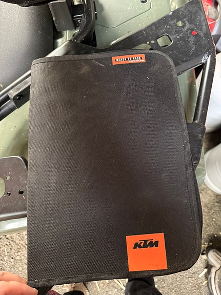 KTM 690 SMC R 19 of 21