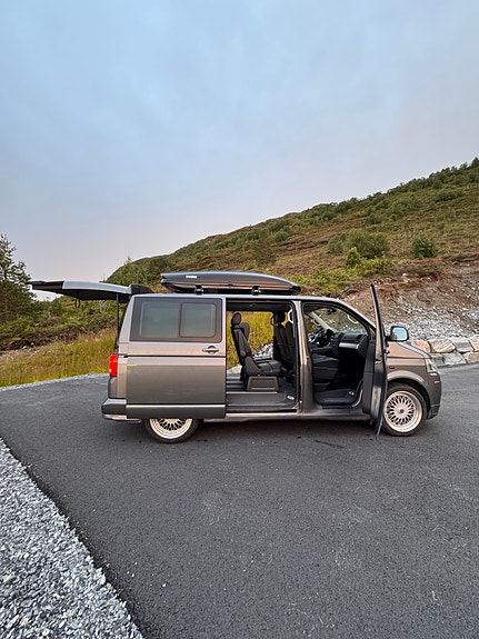 Volkswagen Multivan 20 of 30