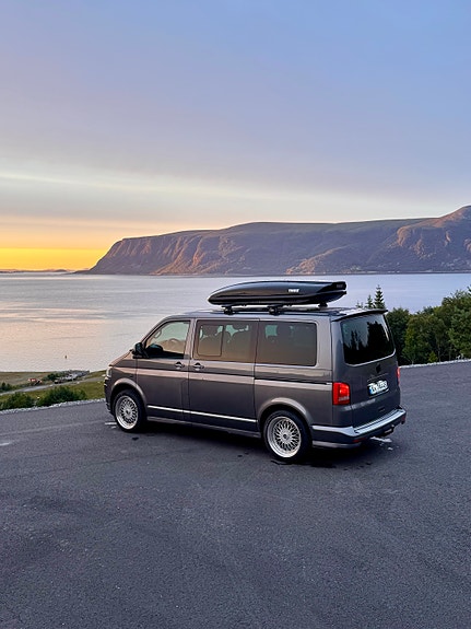 Volkswagen Multivan 11 of 30