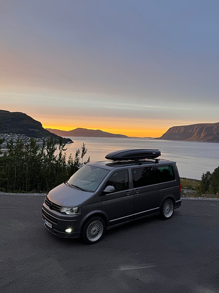 Volkswagen Multivan 15 of 30