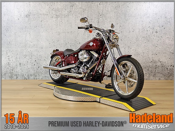 Harley-Davidson FXCWC / Rocker Custom 2 of 5