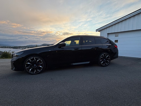 BMW i5 5 of 25