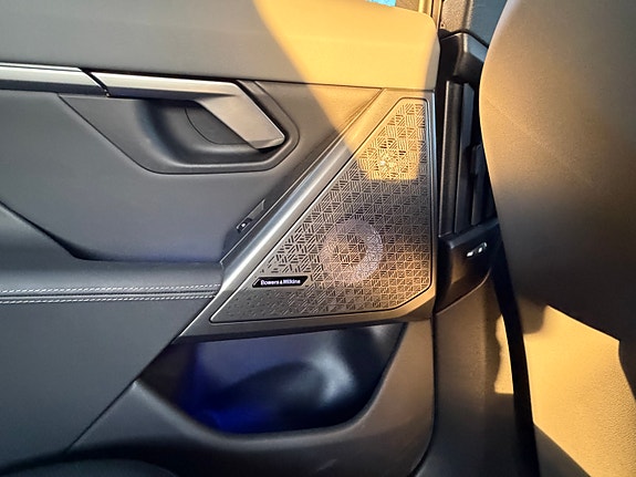 BMW i5 24 of 25