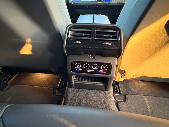 BMW i5 25 of 25