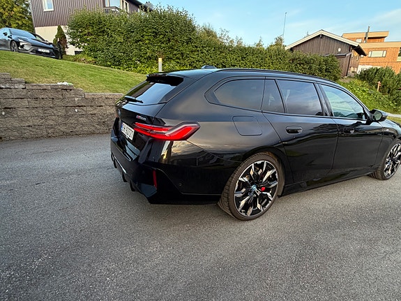 BMW i5 8 of 25