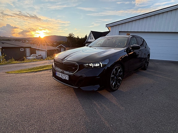 BMW i5 4 of 25