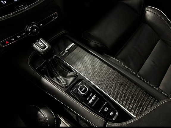 Volvo XC90 26 of 30