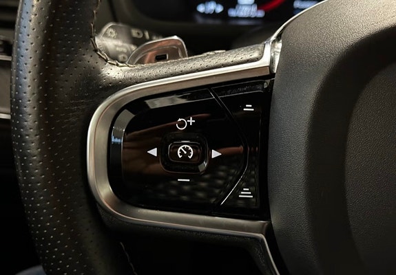 Volvo XC90 17 of 30