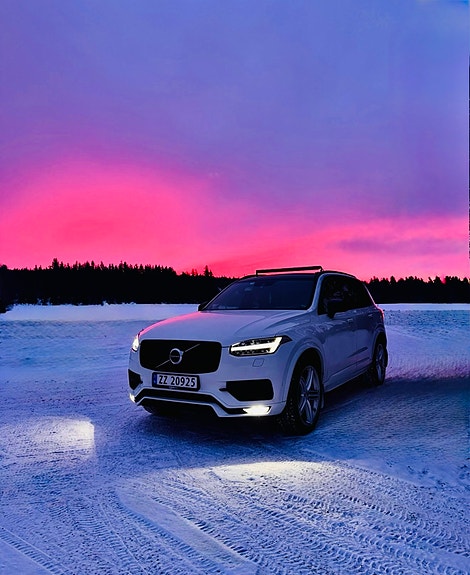 Volvo XC90 30 of 30