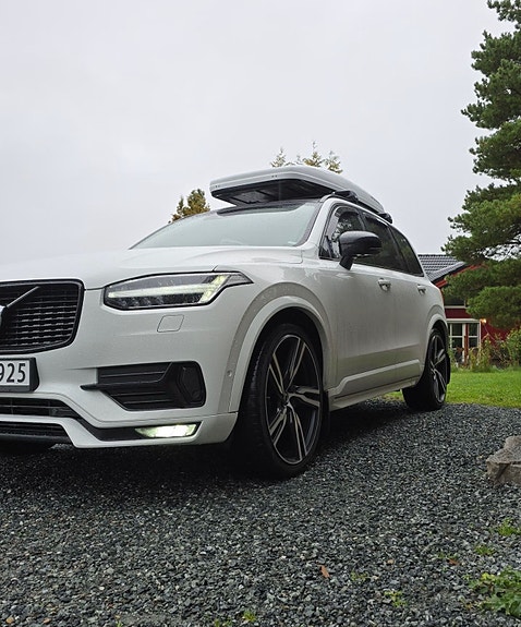 Volvo XC90 3 of 5