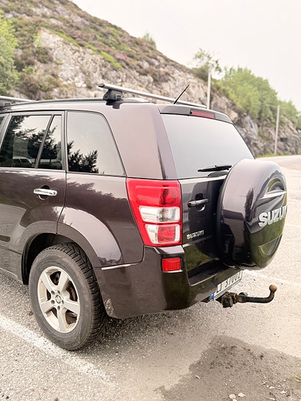 Suzuki Grand Vitara 5 of 5