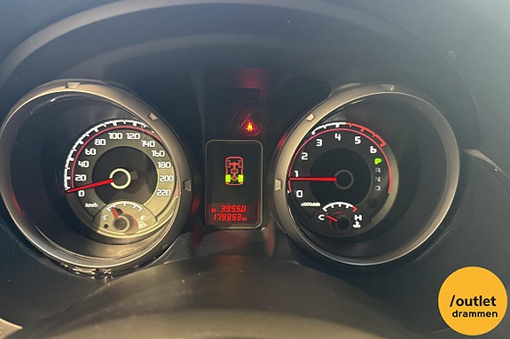 Mitsubishi Pajero 14 of 19