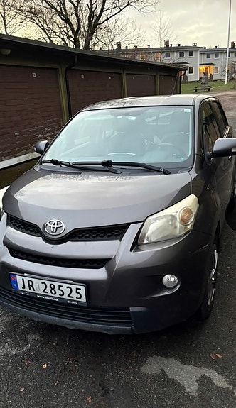 Toyota Urban Cruiser 3 of 5