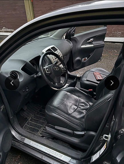 Toyota Urban Cruiser 6 of 12