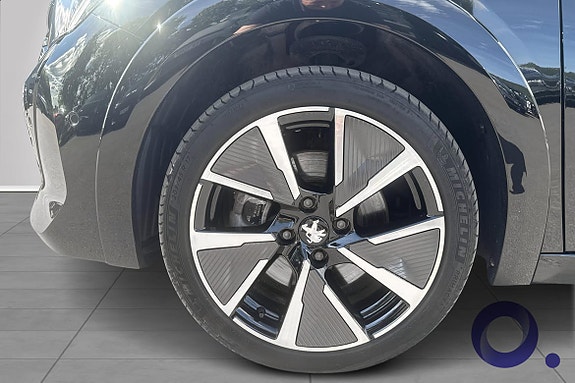Peugeot e-208 10 of 30