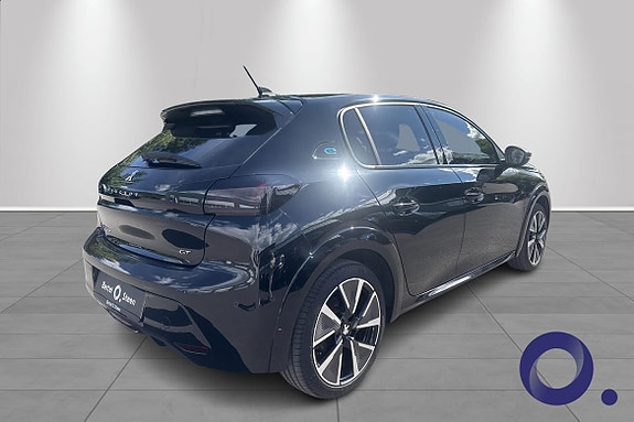 Peugeot e-208 6 of 30