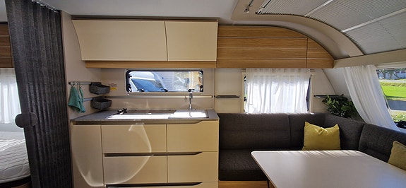 Adria Adora 753UK 11 of 22