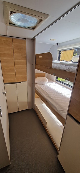 Adria Adora 753UK 16 of 22