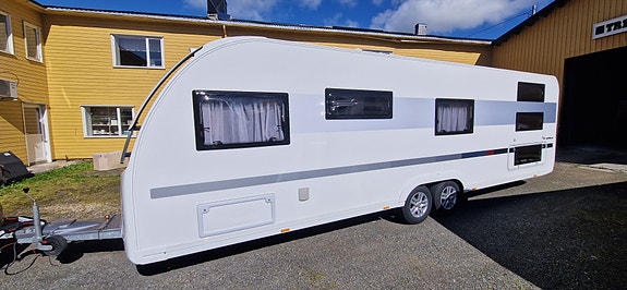 Adria Adora 753UK 2 of 22