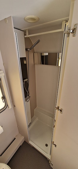 Adria Adora 753UK 19 of 22