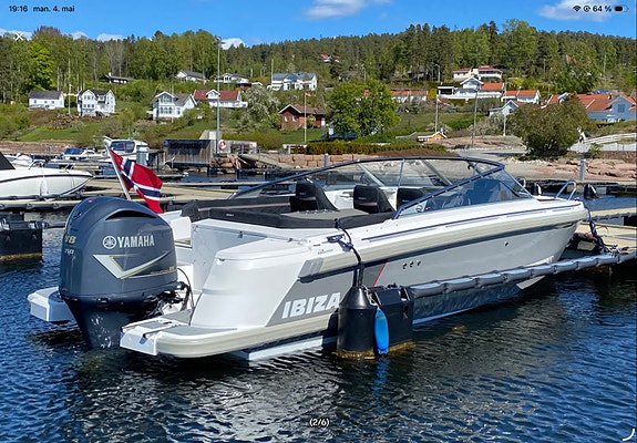 IBIZA 770 med grått skrog og grå synteak! 2 of 3