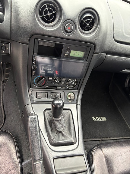 Mazda MX-5 9 of 14
