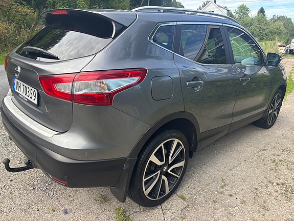 Nissan Qashqai 2 of 5